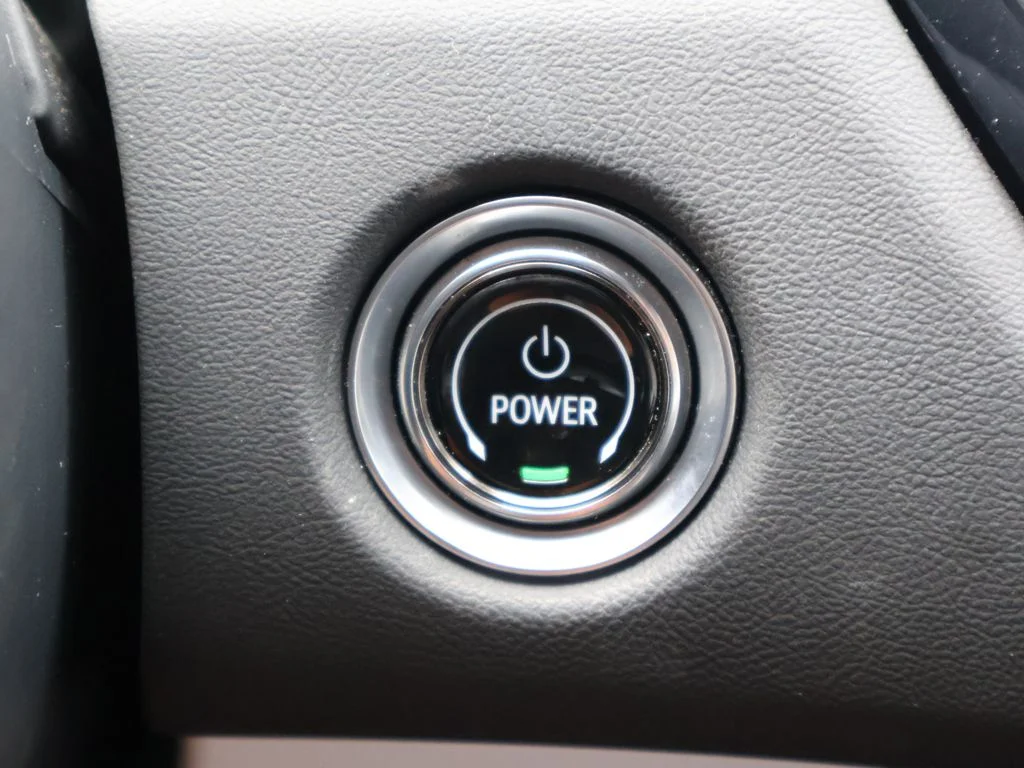 Used 2025 Black Cadillac Luxury image 46