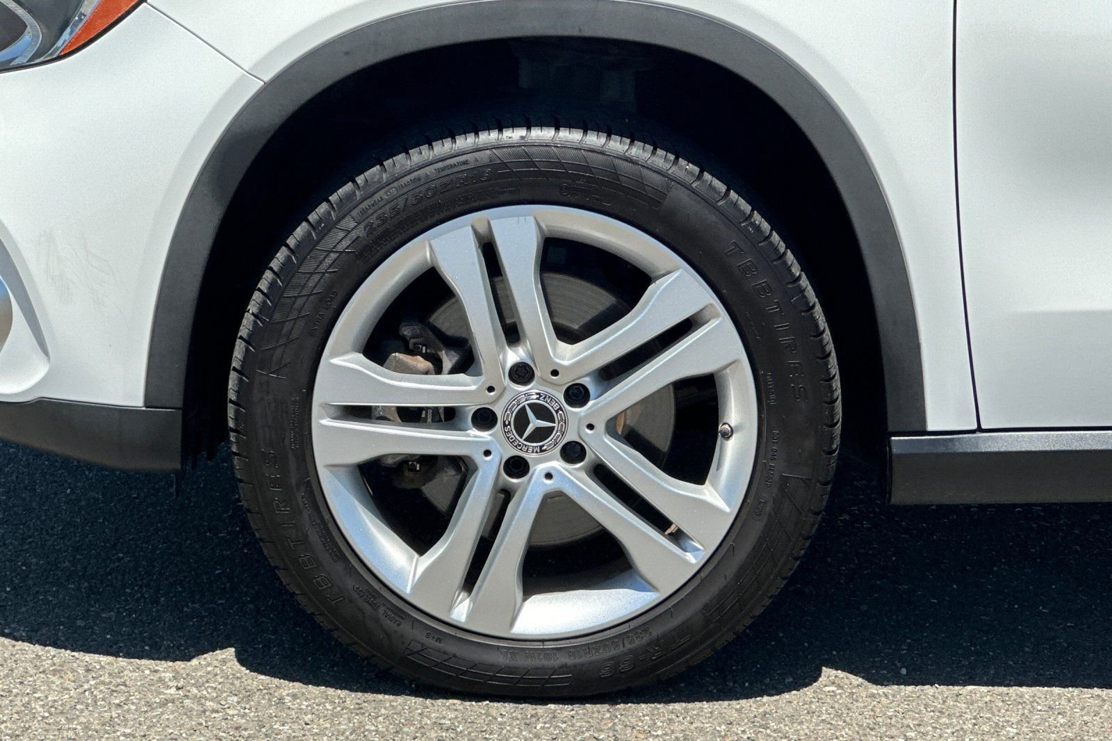 Used 2019 Polar White Mercedes-Benz 250 image 11