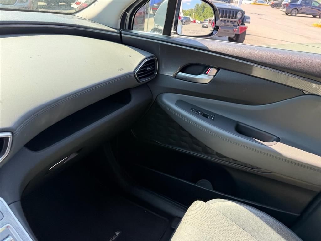 Used 2023 Silver Hyundai SEL image 16