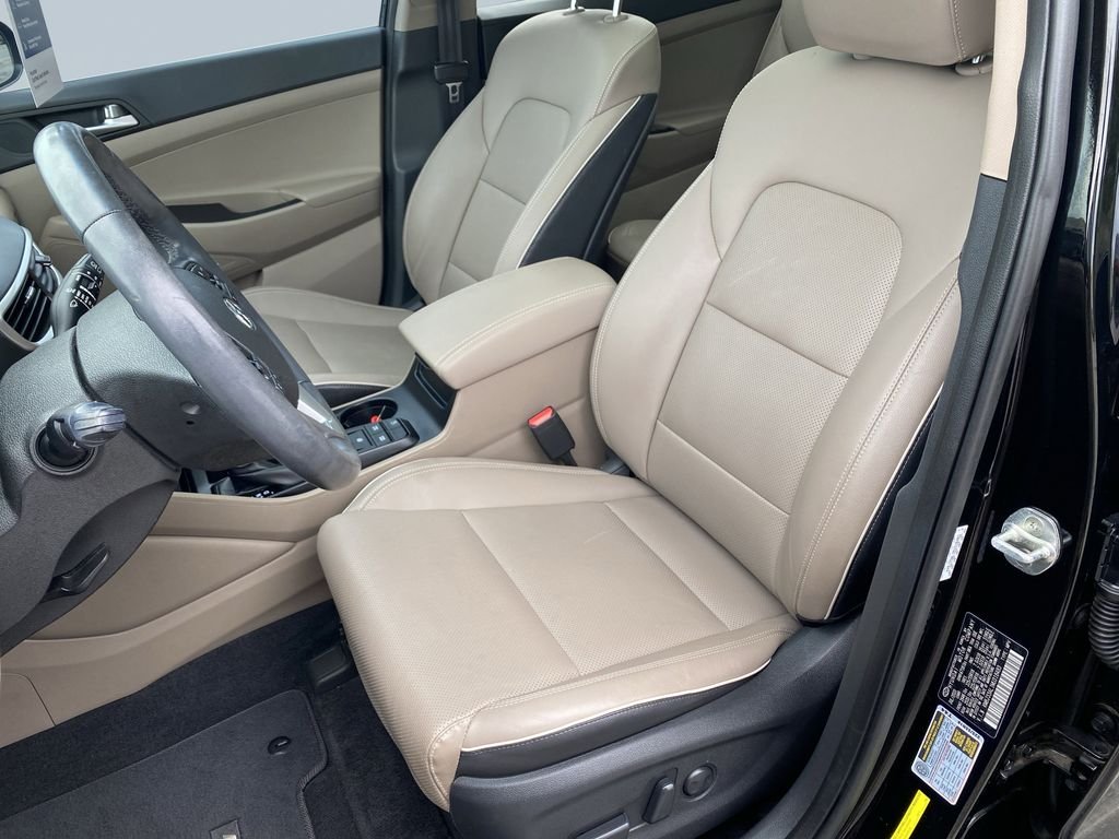 Used 2021 Black Noir Pearl Hyundai Ultimate image 11