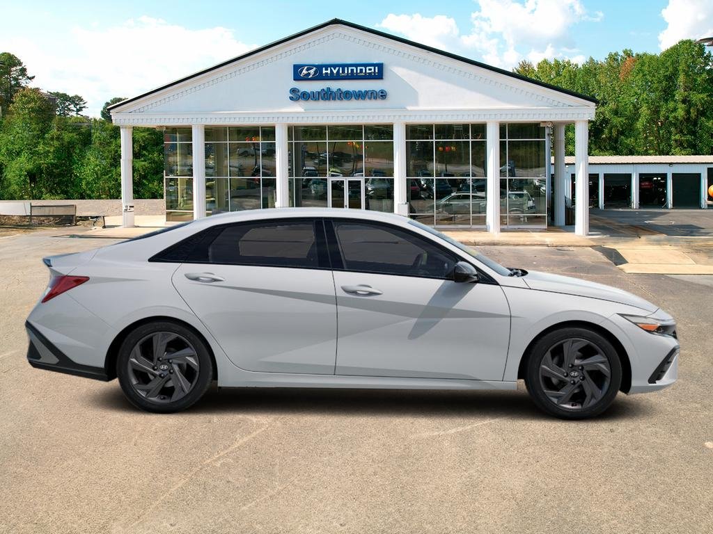 New 2026 White Hyundai SEL Sport Plus image 6