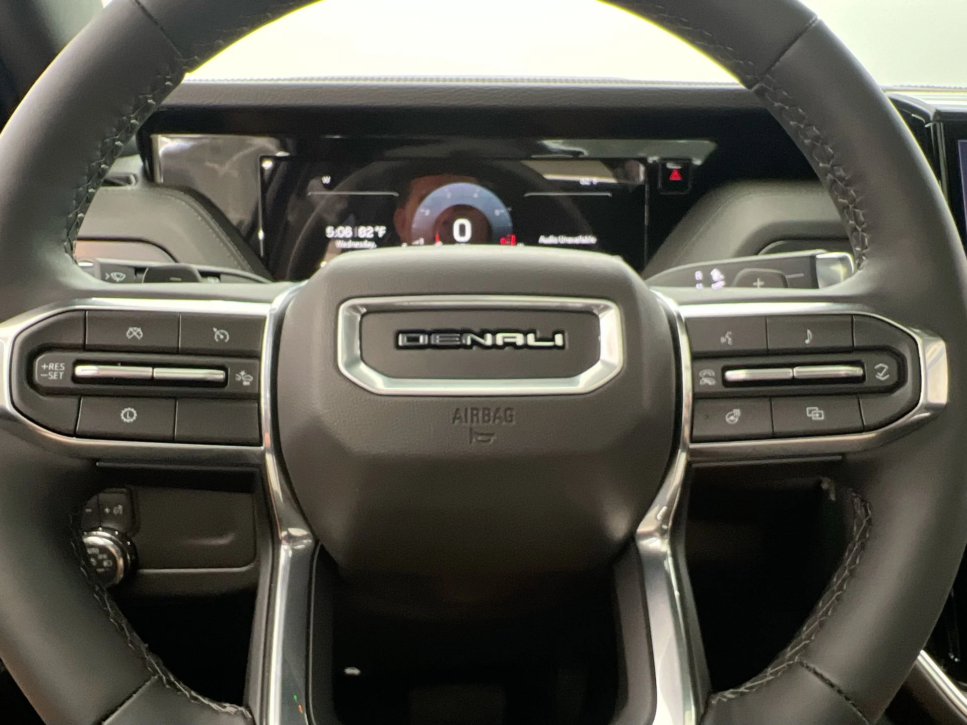 2026 GMC Yukon XL Denali - Photo 67