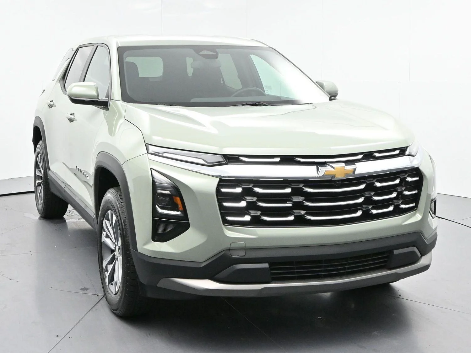 Used 2025 Cacti Green Chevrolet LT image 2