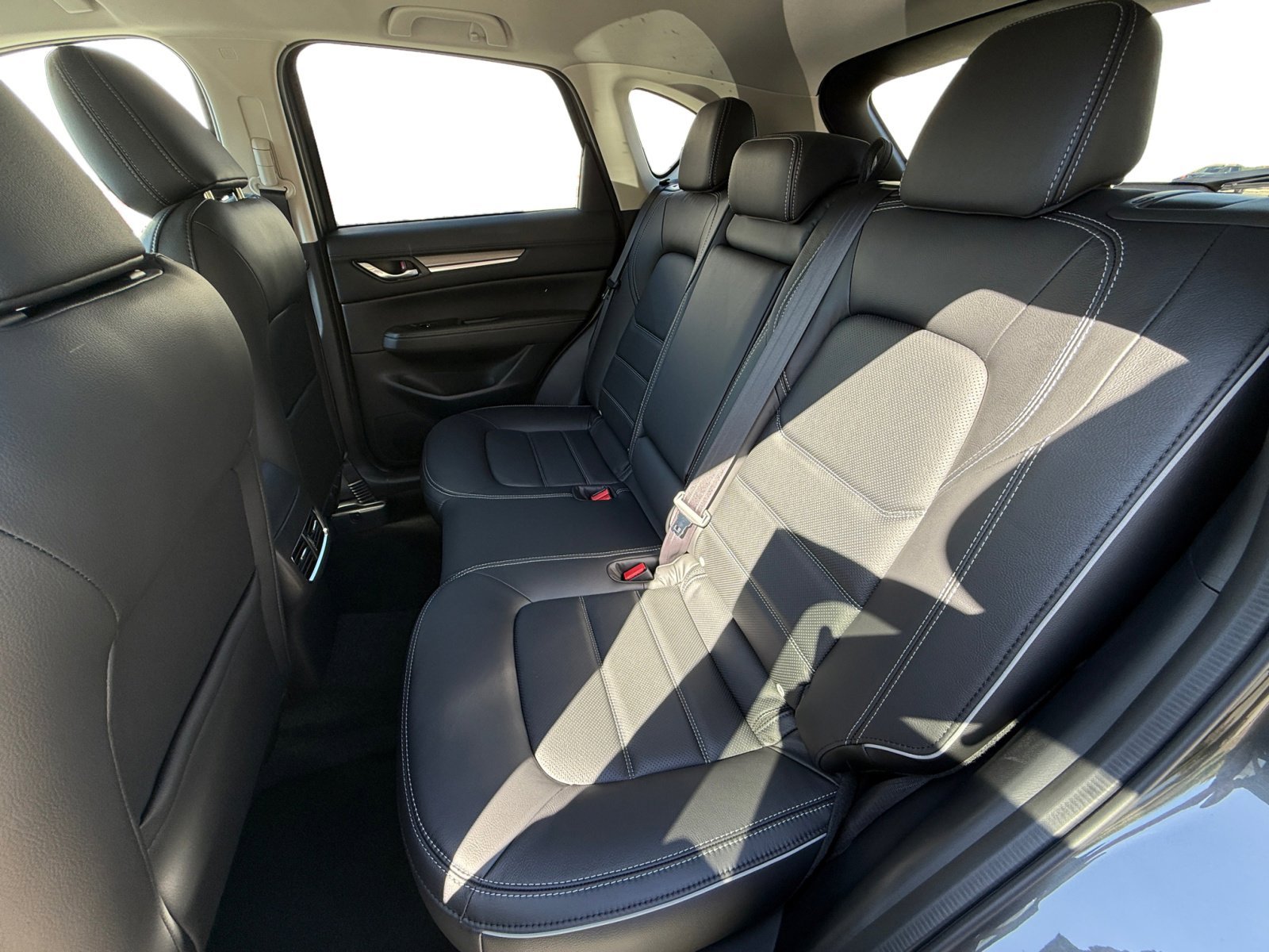 2025 Mazda CX-5 S Premium Plus package - Photo 16