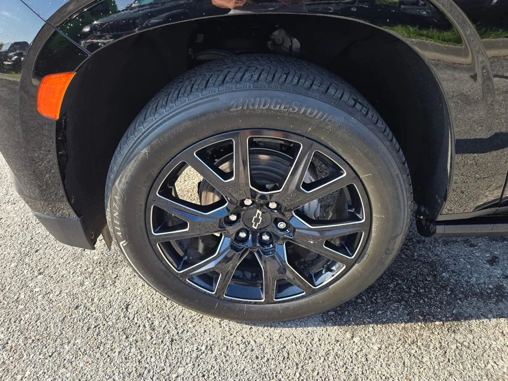 Used 2023 Black Chevrolet Premier image 12