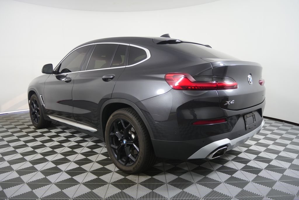 Used 2022 Dark Graphite Metallic BMW xDrive30i image 5