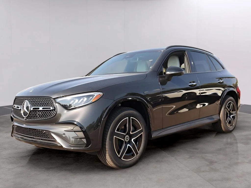 New 2026 Graphite Grey Metallic Mercedes-Benz GLC 300 image 3