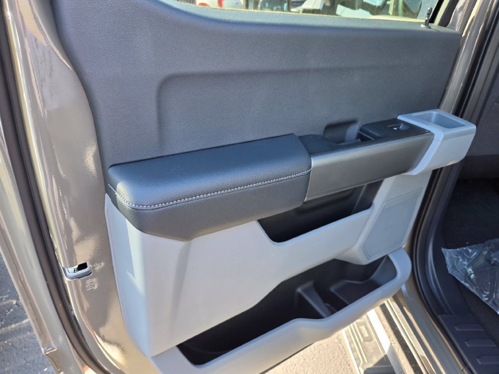New 2027 Marsh Gray Metallic Ford F-250® XLT image 20
