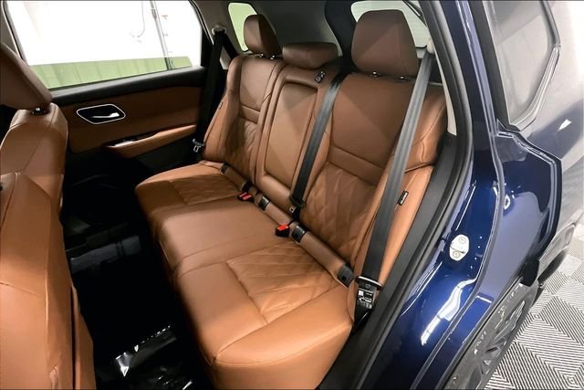2025 Nissan Rogue Platinum - Photo 11