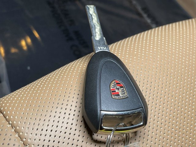 Used 2012 White Porsche Carrera S image 41