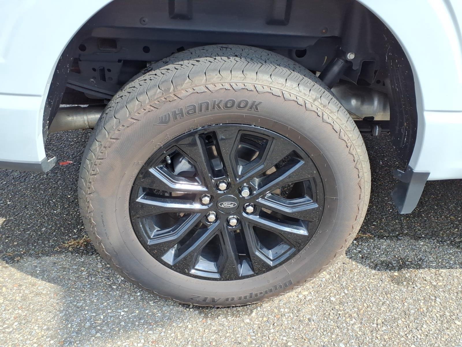 Used 2024 Avalanche Ford XLT image 8