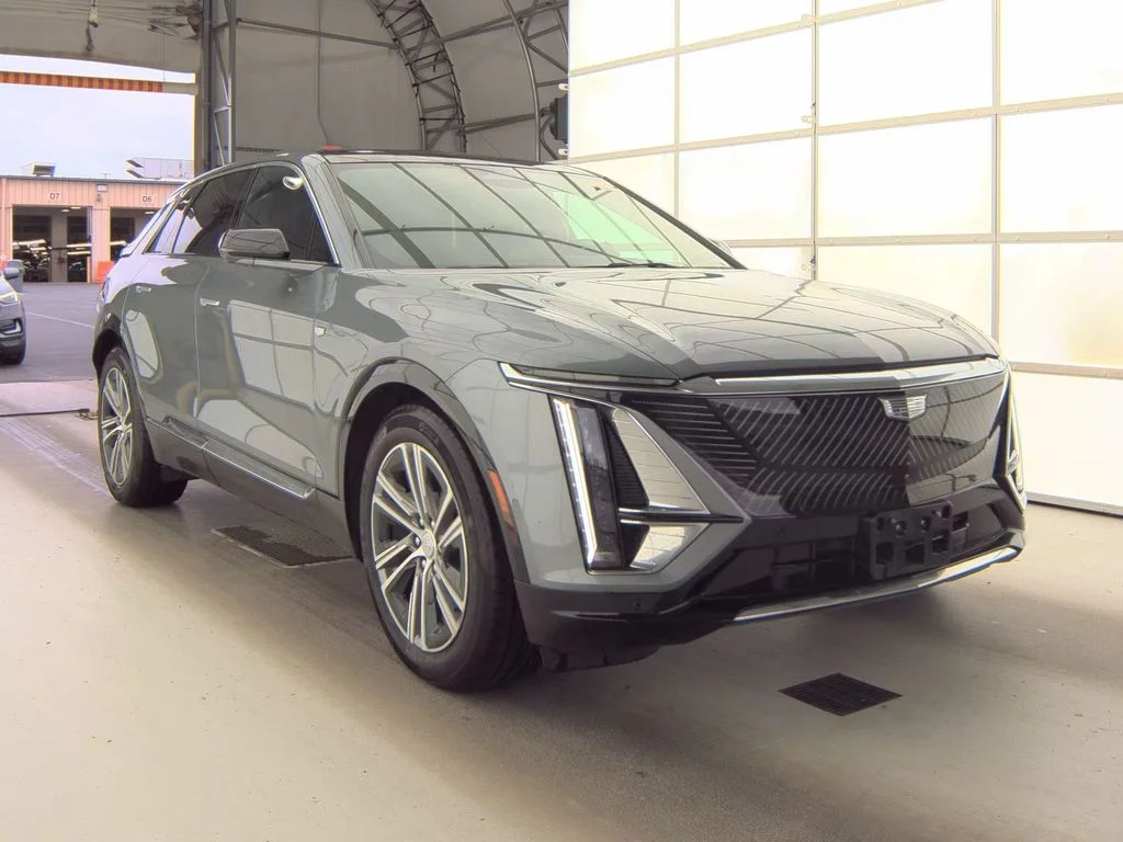 Used 2023 Gray Cadillac Luxury image 3