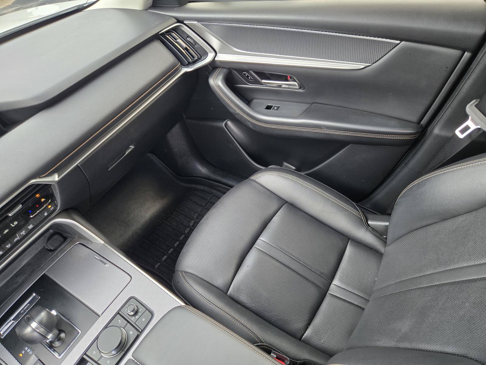 Used 2025 Rhodium White Premium Mazda Preferred Package image 16