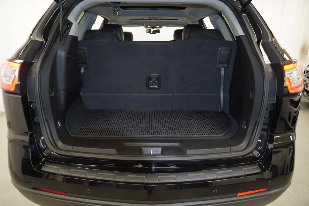 Used 2016 MOSAIC BLACK METALLIC Chevrolet LT image 38