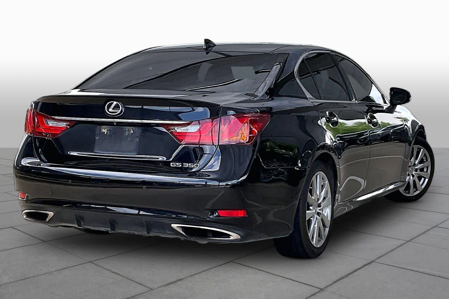 Used 2015 Obsidian Lexus  image 12