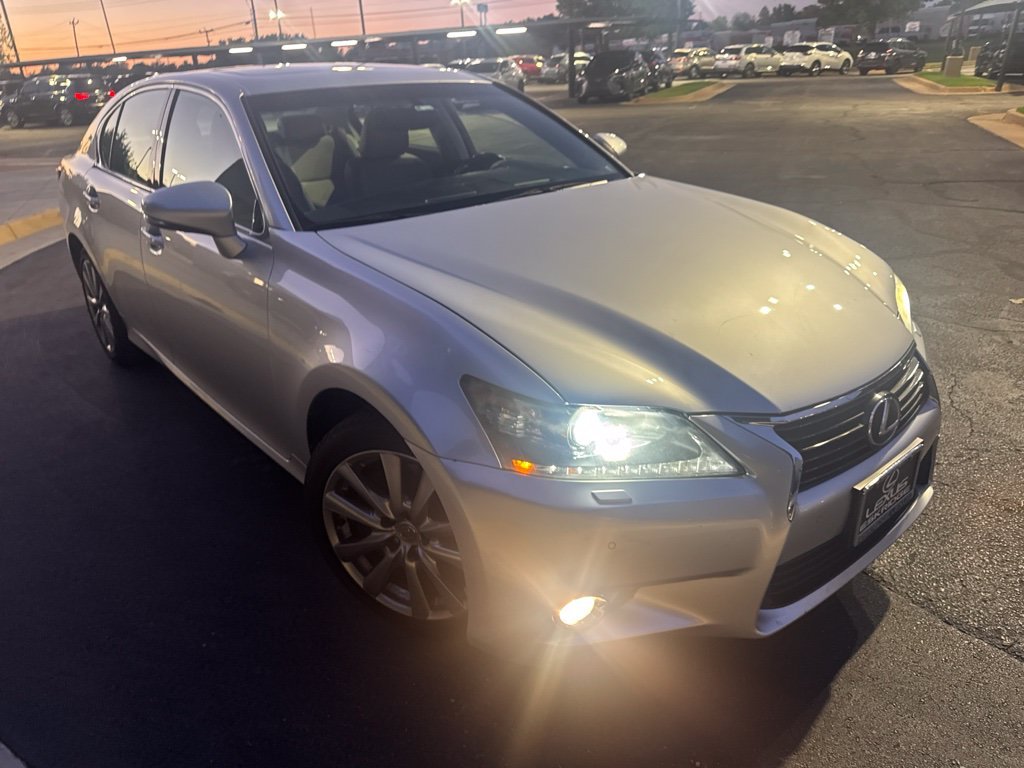 Used 2014 Silver Lexus 350 image 2
