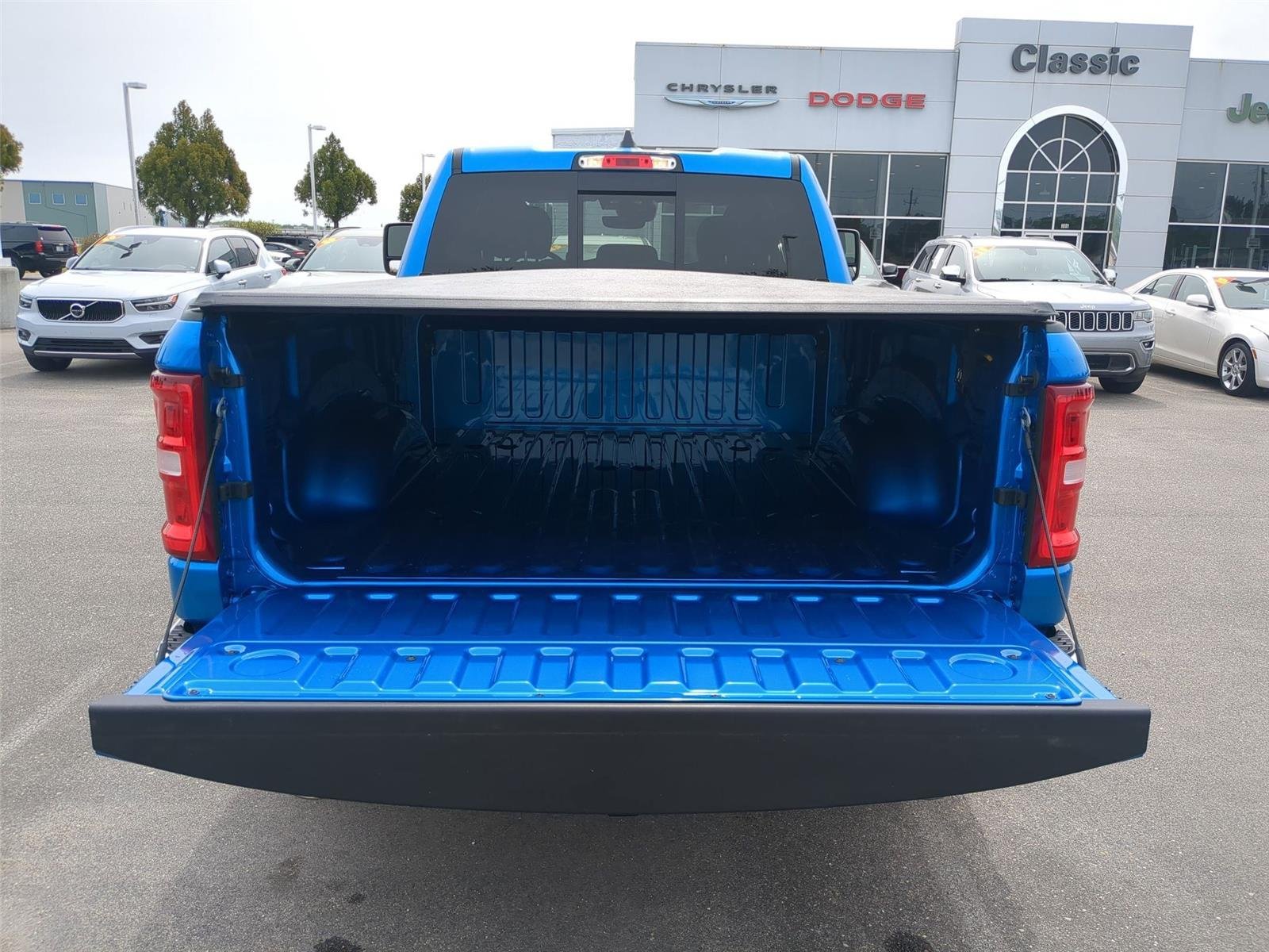 Used 2025 Hydro Blue Pearlcoat Ram Big Horn image 28