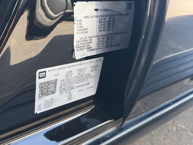 Used 2023 Black GMC Denali image 29