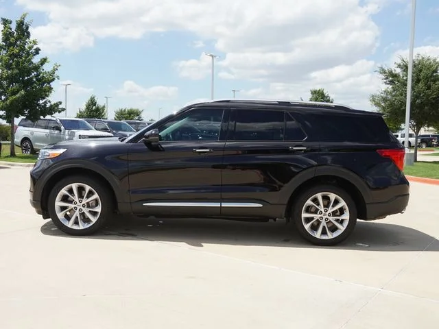 Used 2023 Black Ford Platinum image 3