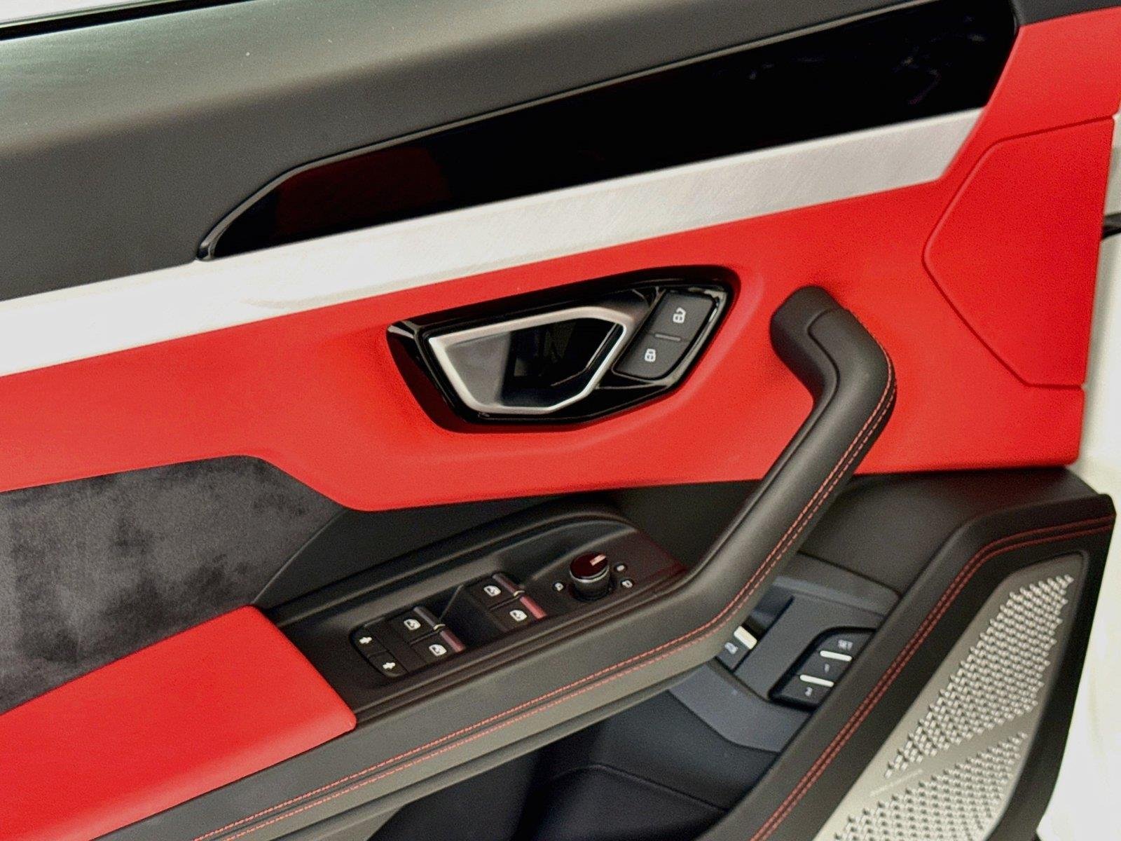 Used 2020 Bianco Icarus Metallic Lamborghini Carbon Bonnett | Custom Exhaust | Only 10K Miles image 13