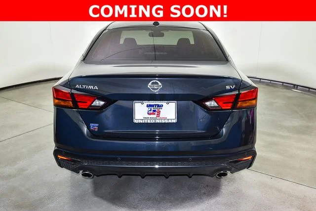 Used 2022 Blue Nissan 2.5 SV image 4