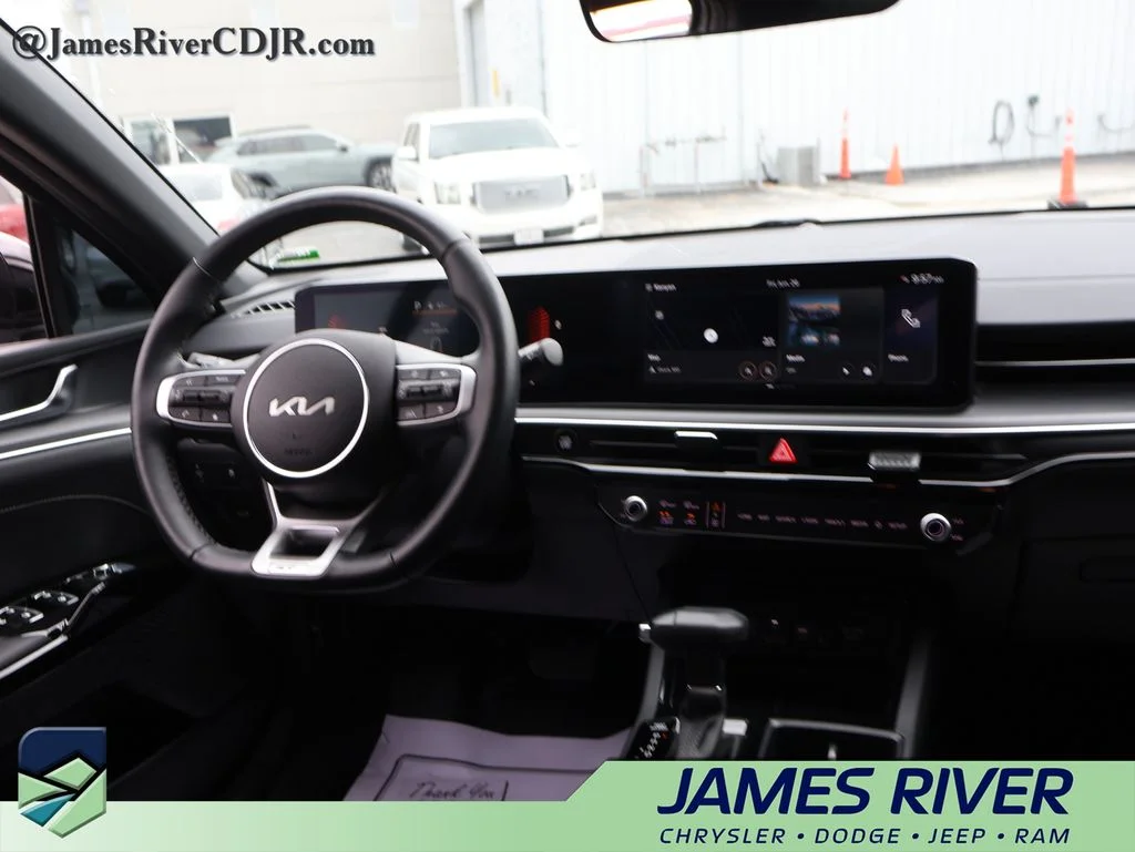 Used 2025 Gray Kia GT-Line image 13