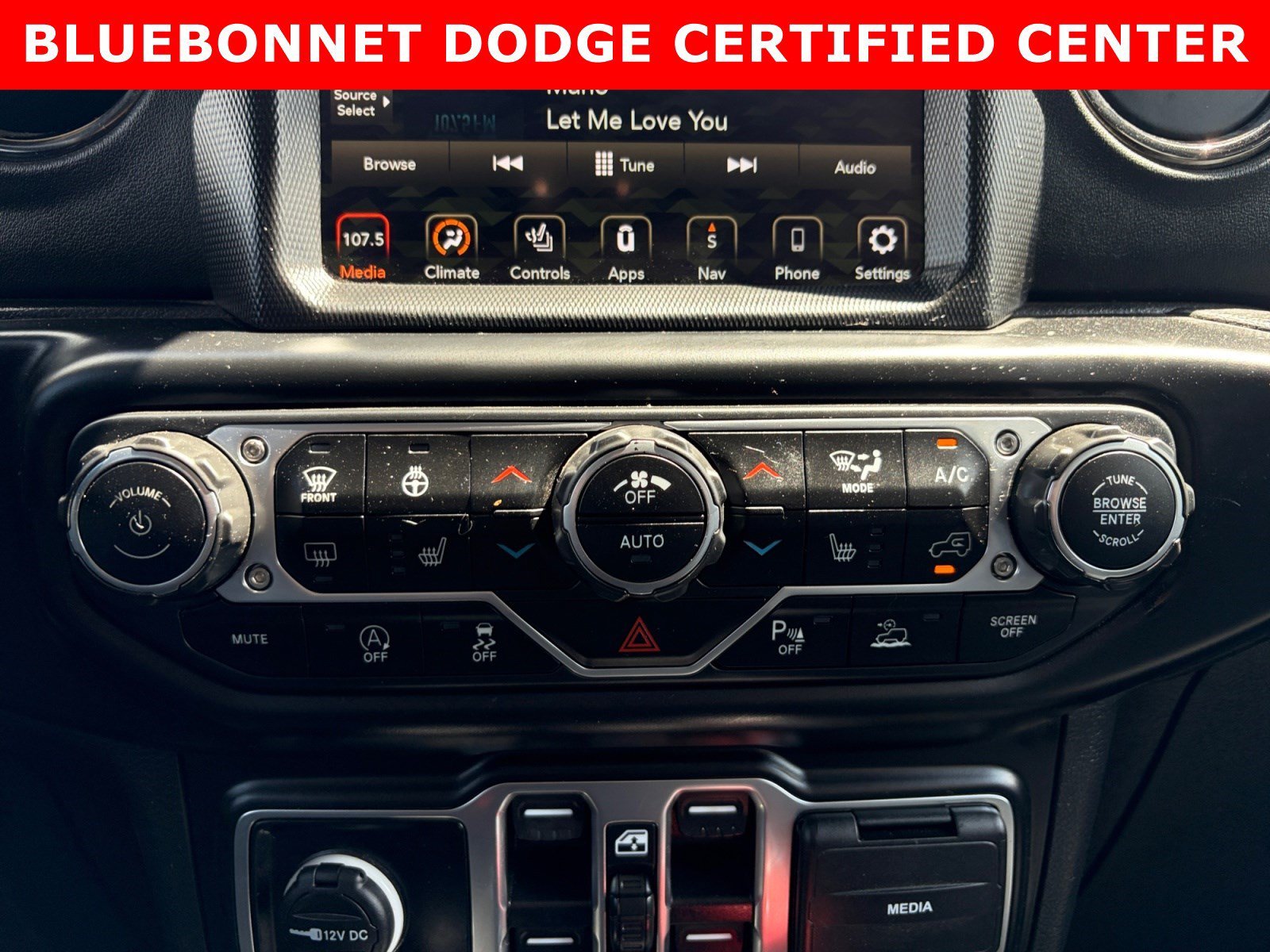 Used 2022 Black Clearcoat Jeep High Altitude image 17