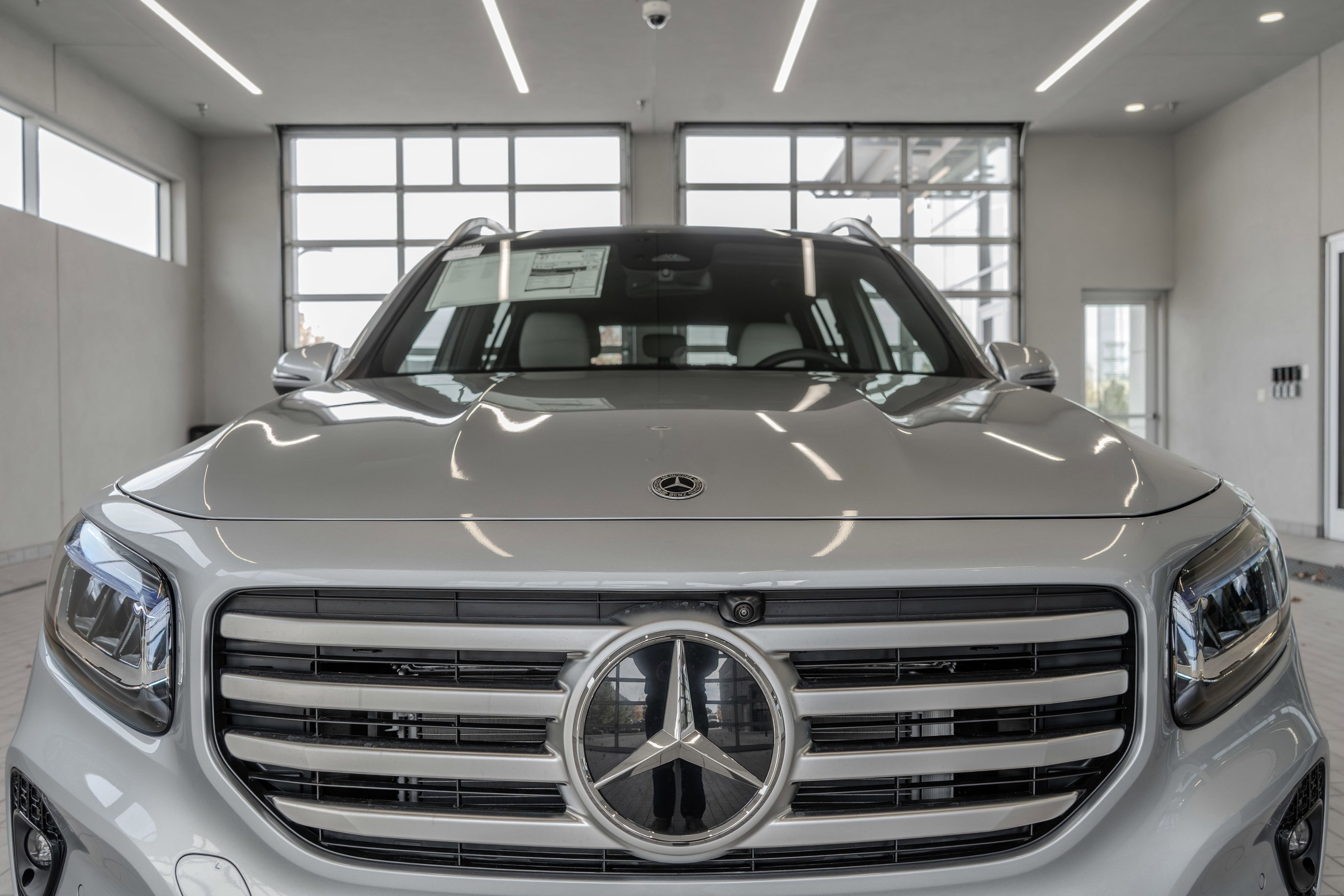 New 2026 Cirrus Silver Metallic Mercedes-Benz GLB 250 image 23