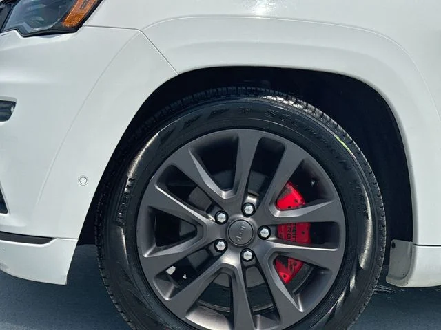 Certified Used 2019 White Jeep Overland image 10