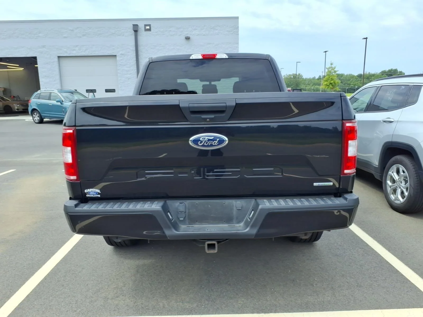 Used 2020 Agate Black Metallic Ford XL image 11