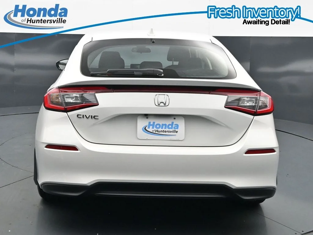 Used 2024 Platinum White Pearl Honda 2.0L LX image 8