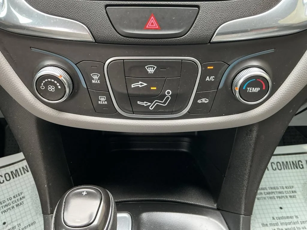 Used 2020 MIDNIGHT BLUE METALLIC Chevrolet LS image 16