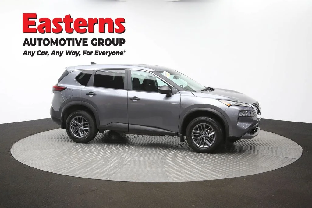 Used 2023 Gray Nissan S image 48