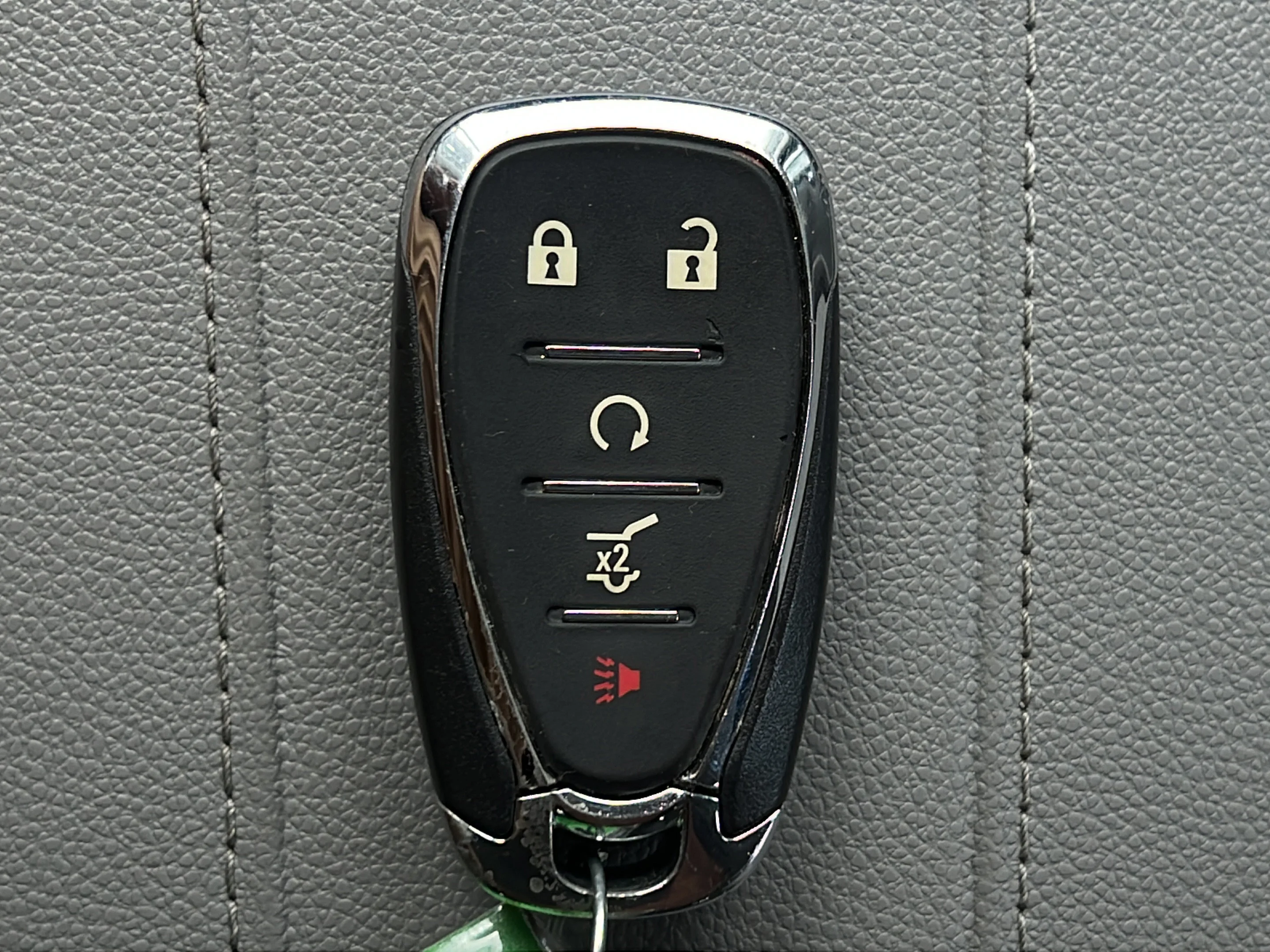 Used 2020 Summit White Chevrolet LT Leather image 24