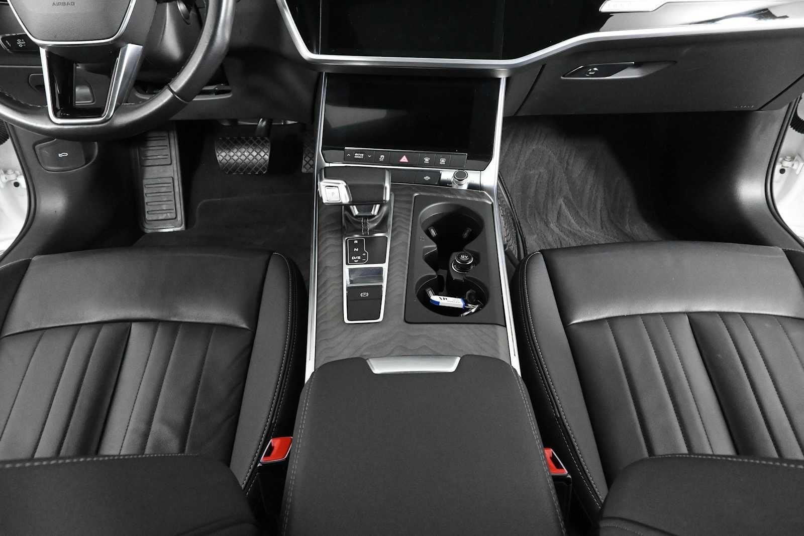 Used 2024  AUDI  image 16
