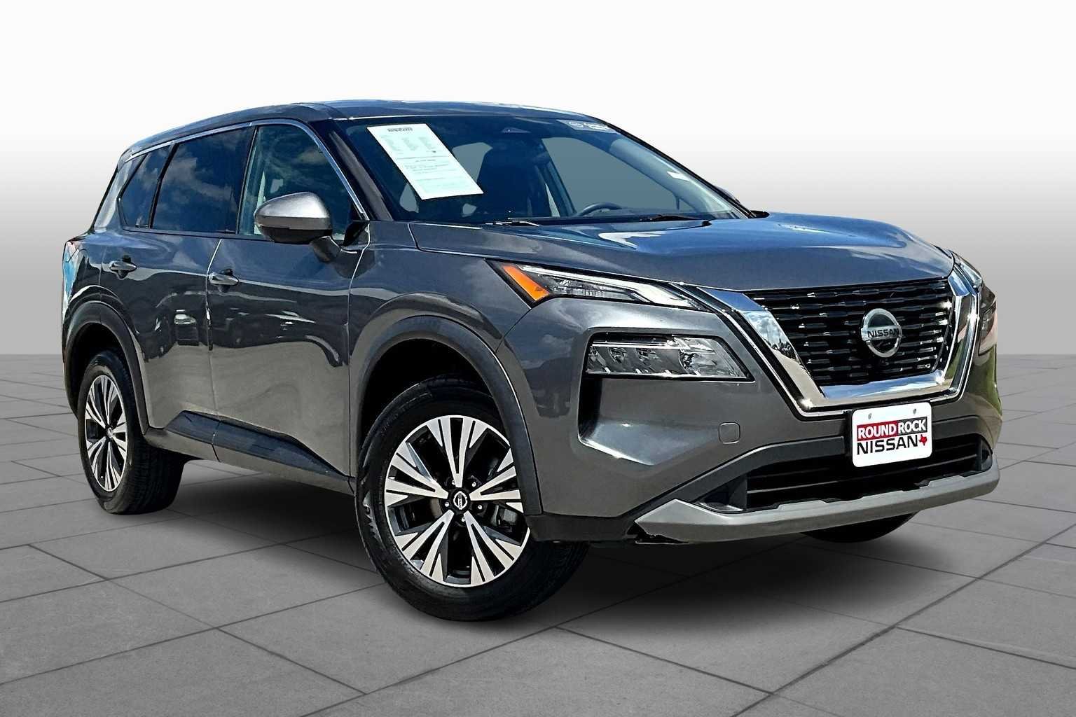 Used 2021 Gun Metallic Nissan SV image 3