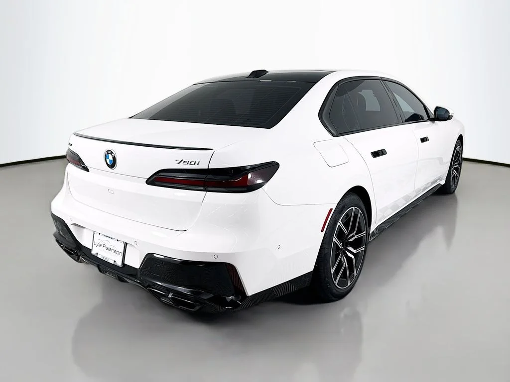 Used 2024 Carbon Black Metallic BMW 760i xDrive image 9
