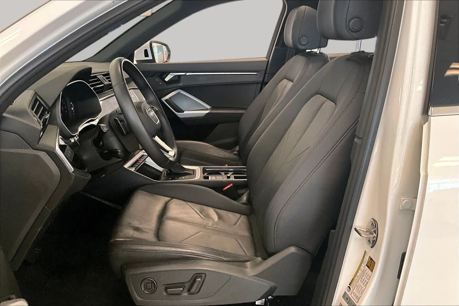 Used 2023 Mythos Black Metallic Audi S line Premium image 7