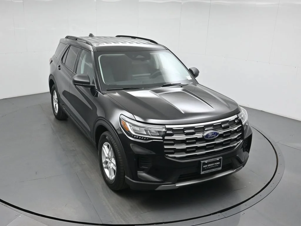 New 2026 Agate Black Metallic Ford Active image 36