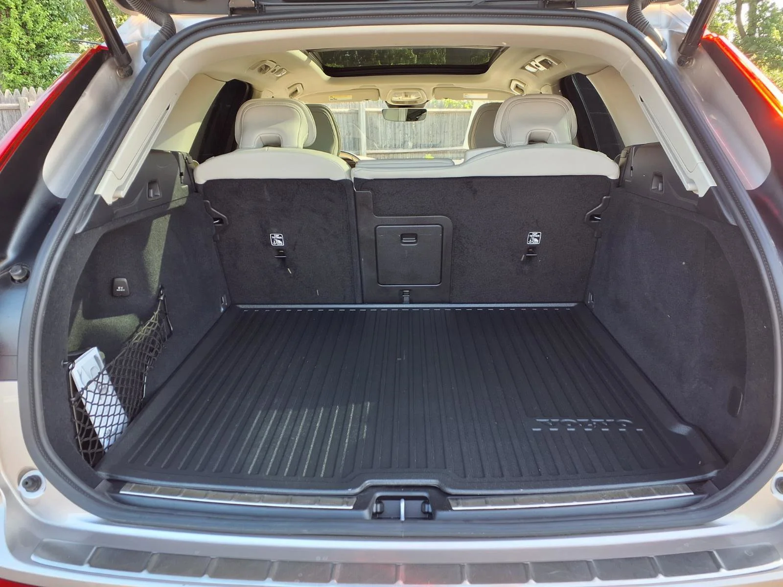 Used 2025 Bright Dusk Metallic Volvo Ultra image 29