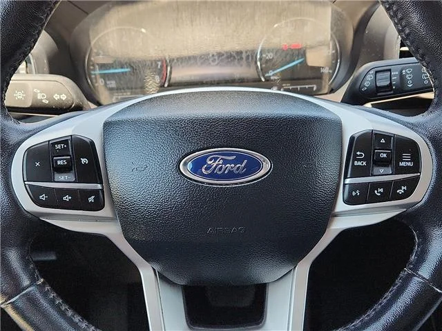 Used 2023 Silver Ford XLT 4x2 image 19