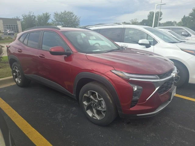 Used 2025 Red Chevrolet LT image 1