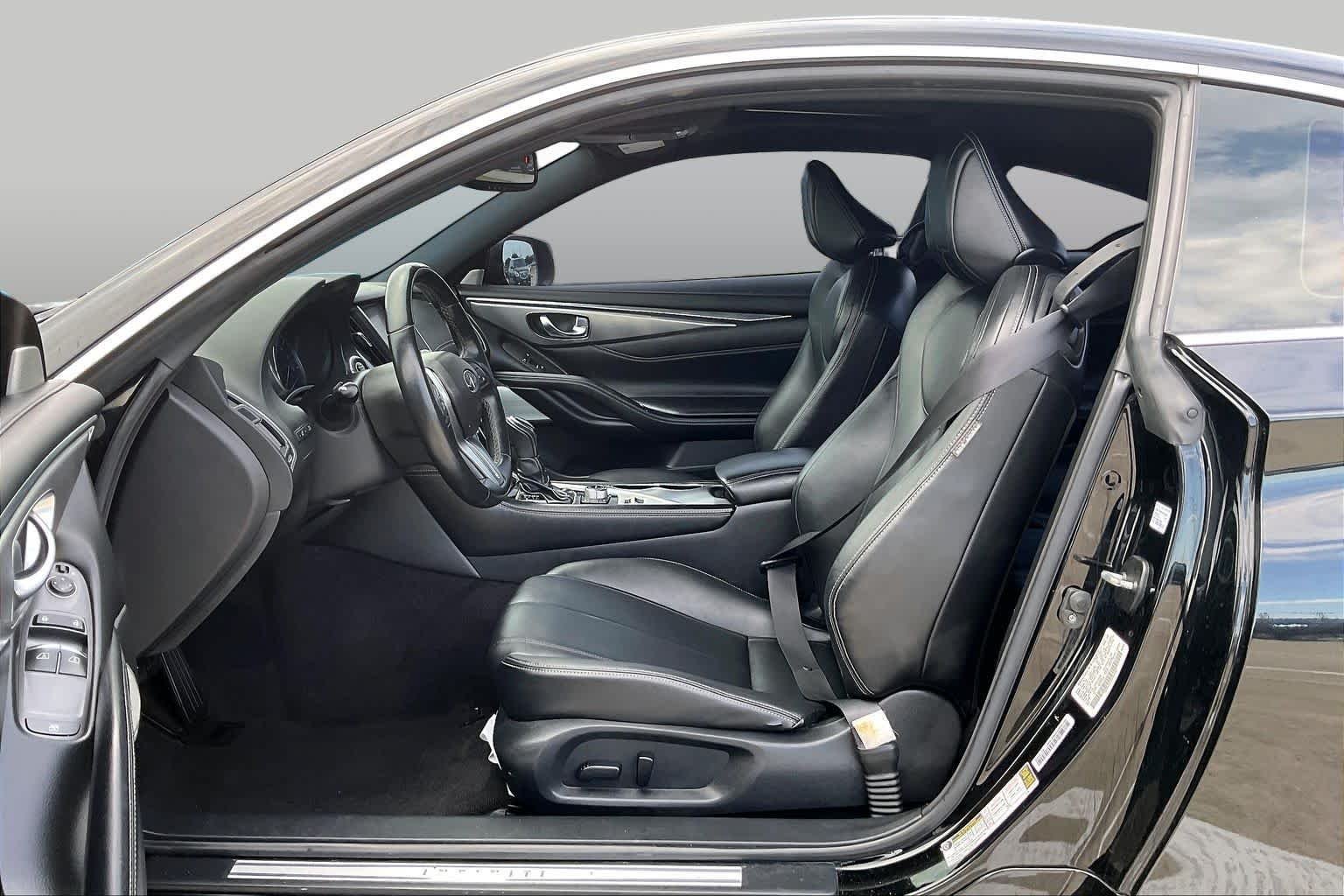 Pre-Owned 2019 INFINITI Q60 3.0t LUXE