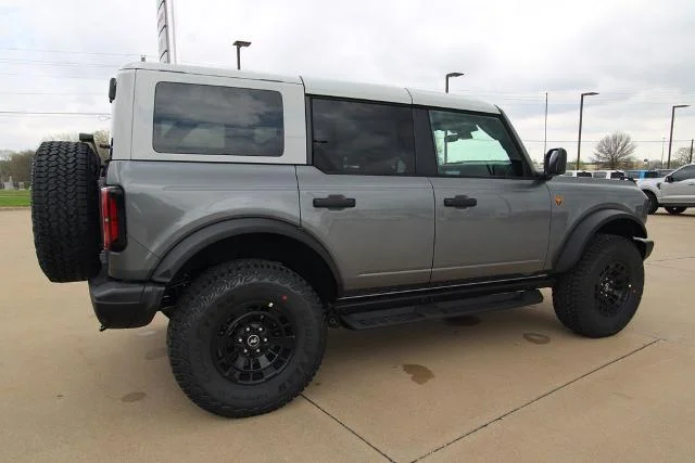 New 2026 Carbonized Gray Metallic Ford Badlands® image 5