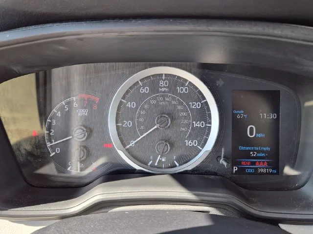 Certified Used 2022 White Toyota LE image 21
