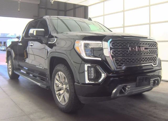 2020 GMC Sierra 4WD Crew Cab Standard Box Denali's photo