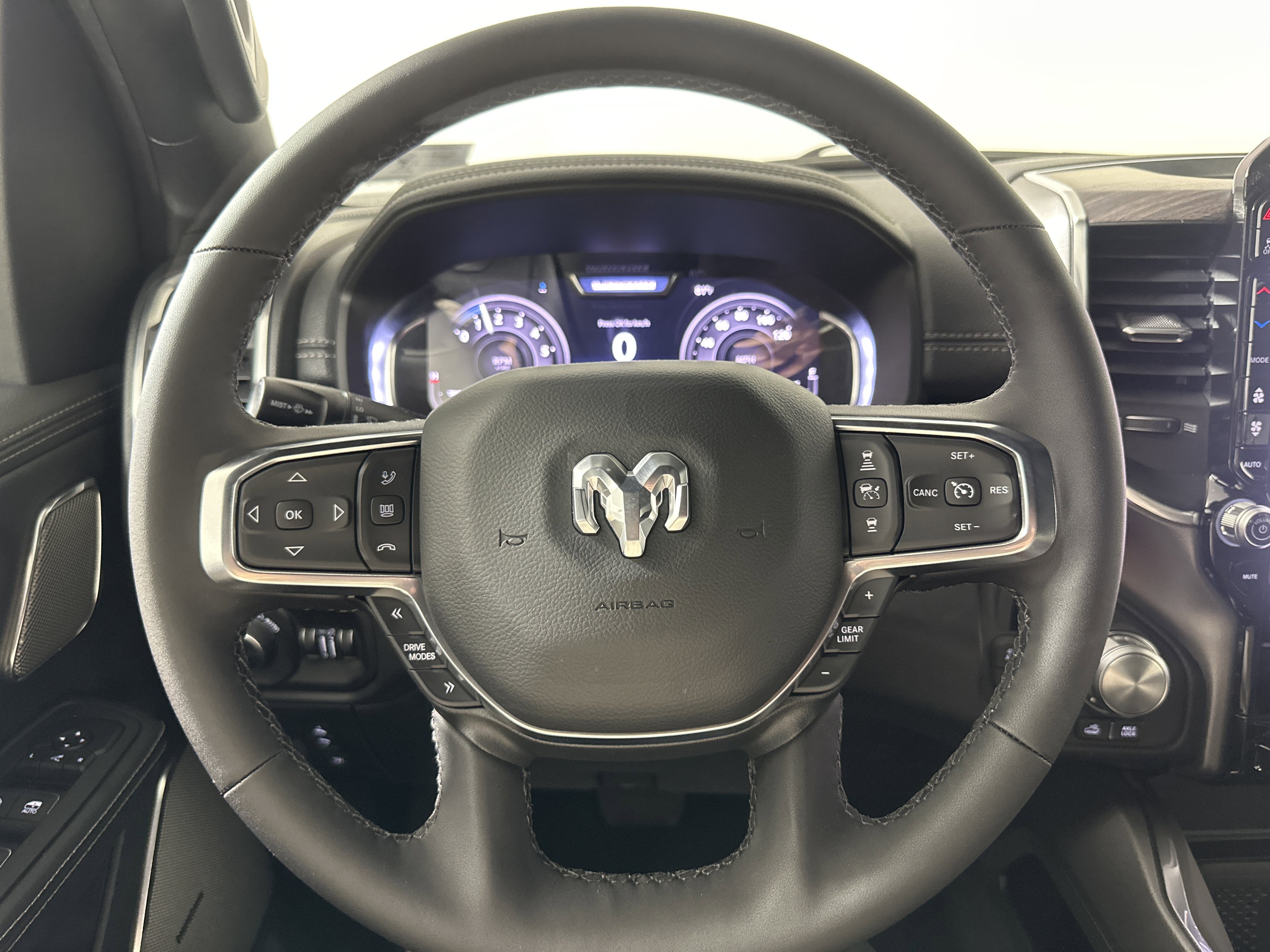 New 2026 Granite Crystal Metallic Clear-Coat Exterior Paint RAM Laramie image 12