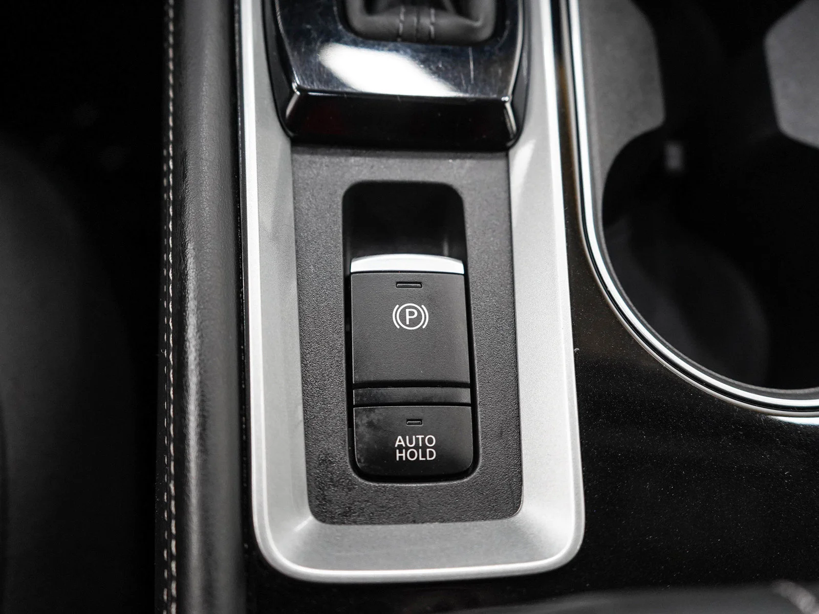 Used 2024 Scarlet Ember Nissan 2.5 SV image 23