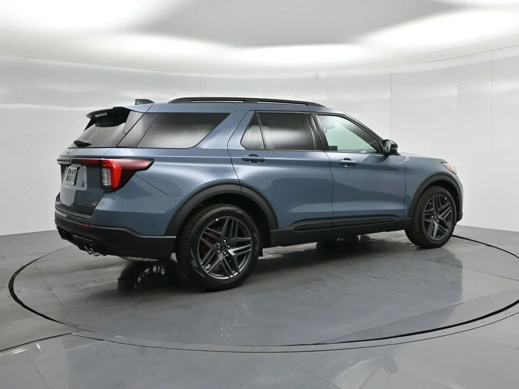New 2026 Vapor Blue Metallic Ford ST image 31