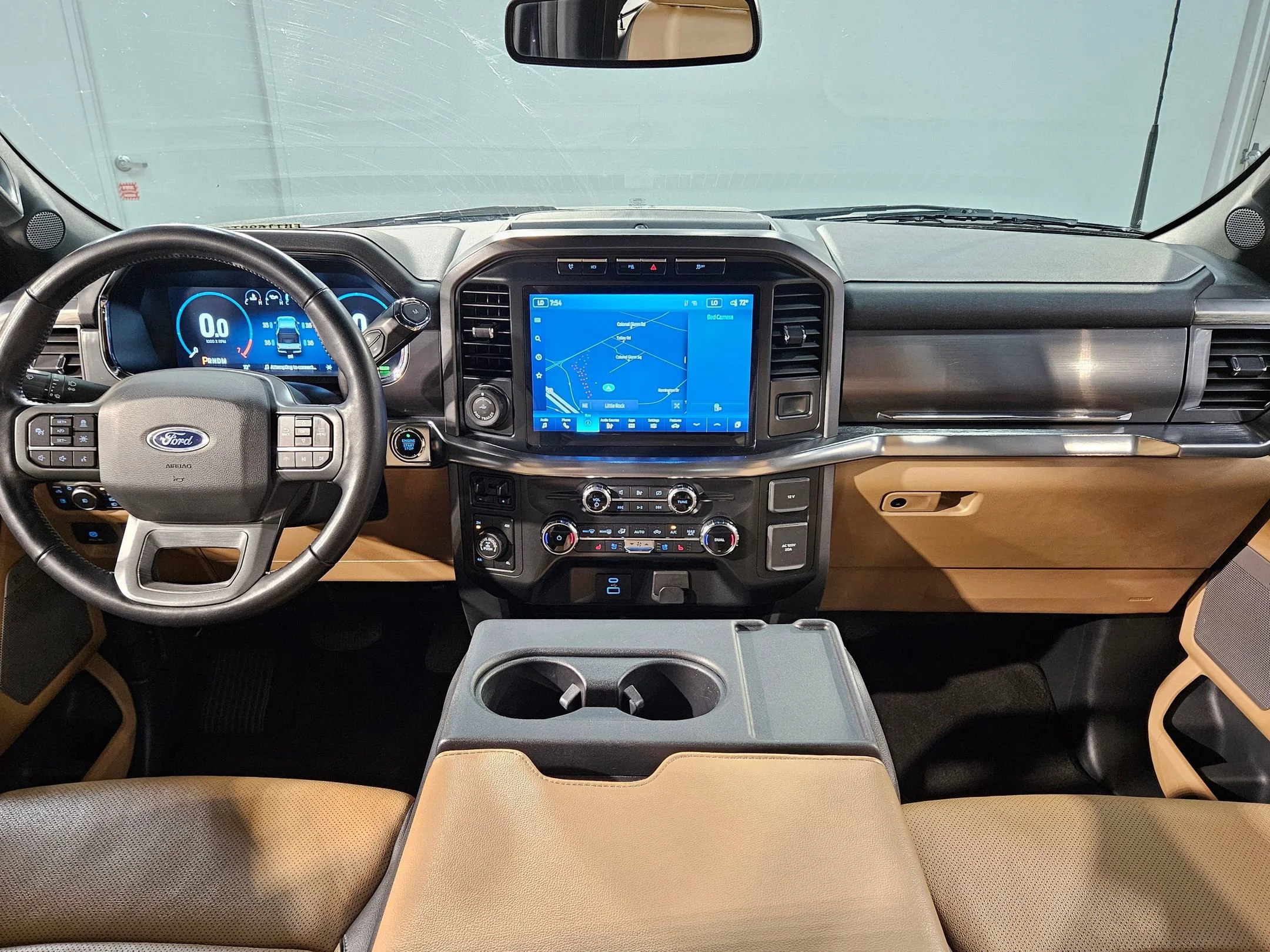 Used 2022 Smoked Quartz Metallic Tinted Clearcoat Ford LARIAT image 10